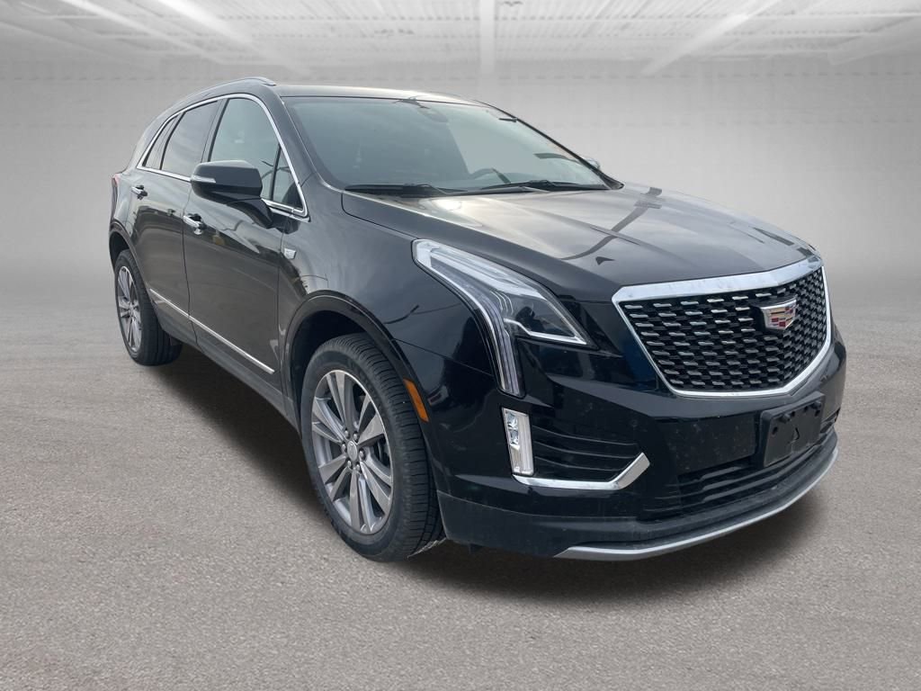 Certified 2025 Cadillac XT5 Premium Luxury image 2