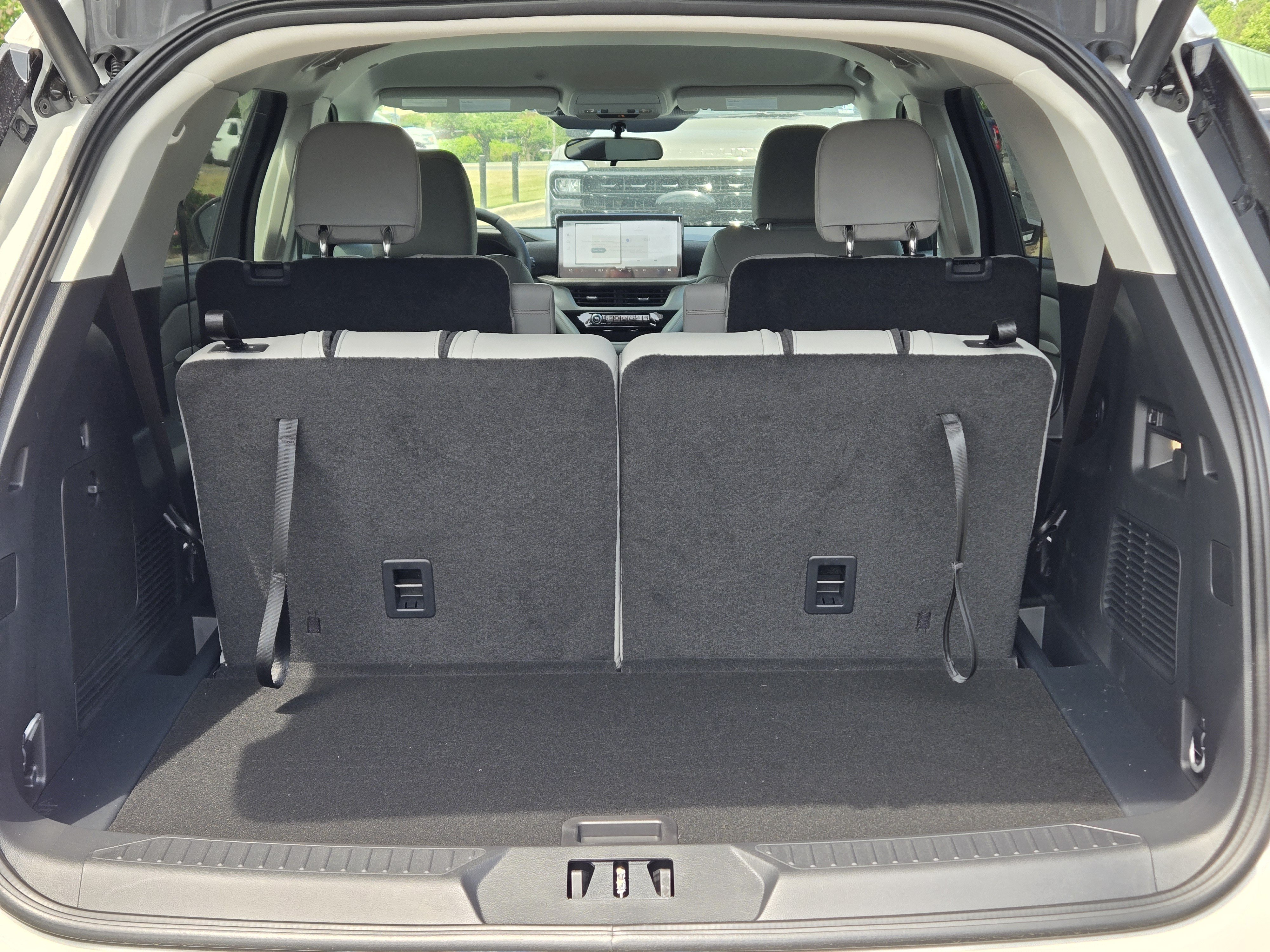 New 2026 Ford Explorer Active w/ Active Comfort Package RWD image 11