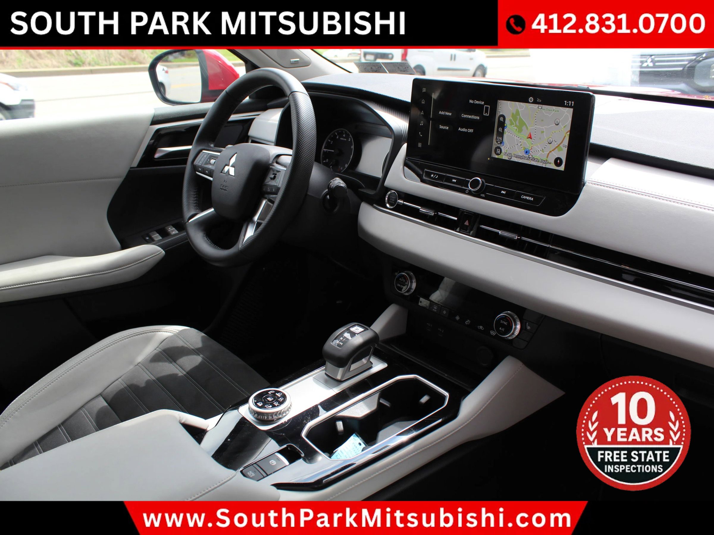 Used 2025 Mitsubishi Outlander SE image 10