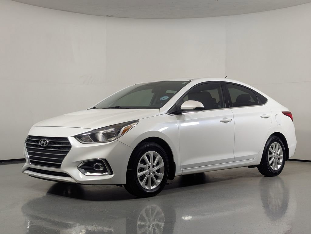 Used 2022 Hyundai Accent SEL image 3