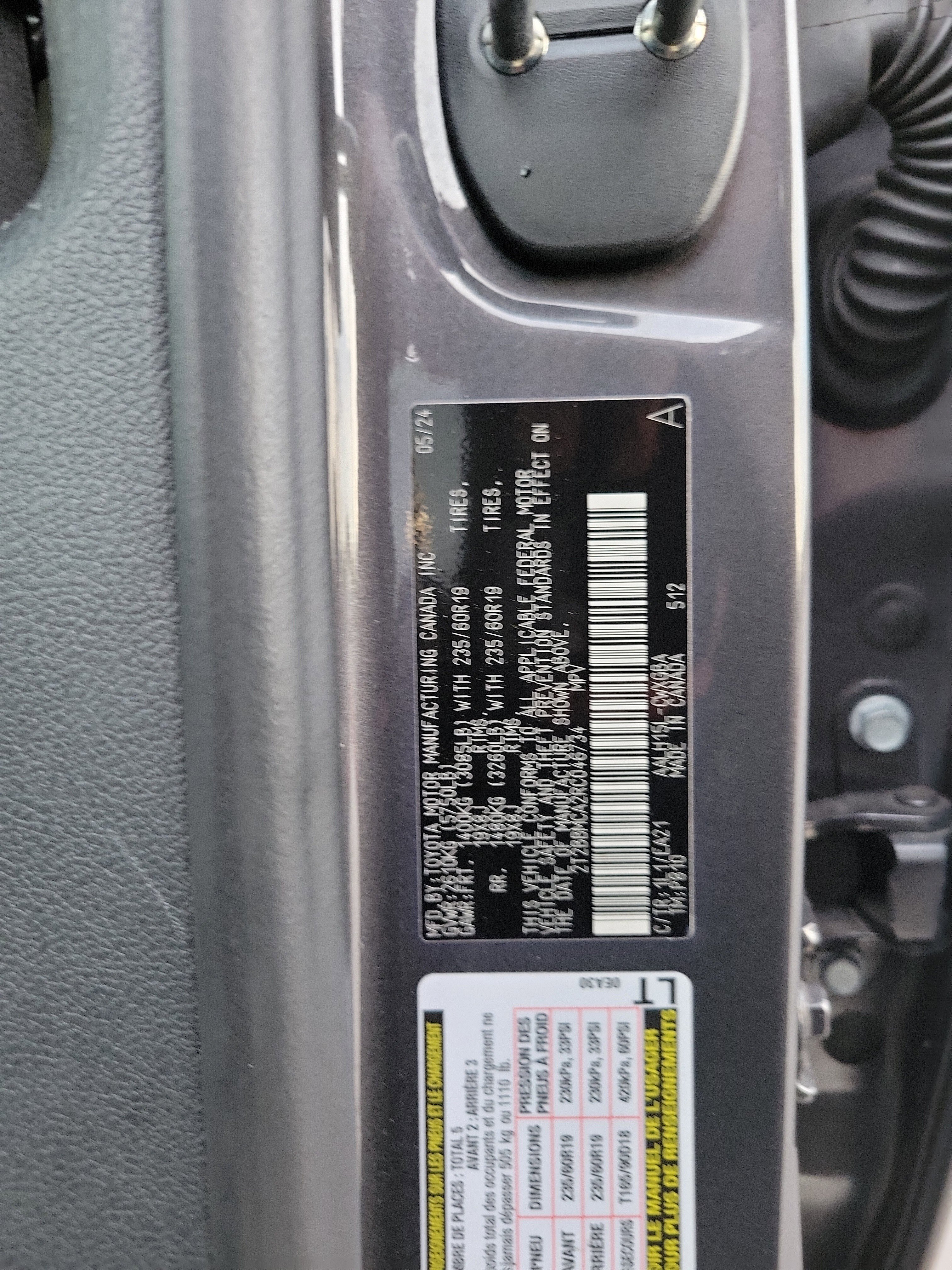 Used 2024 Lexus RX 350h w/ Accessory Package (Z1) image 29