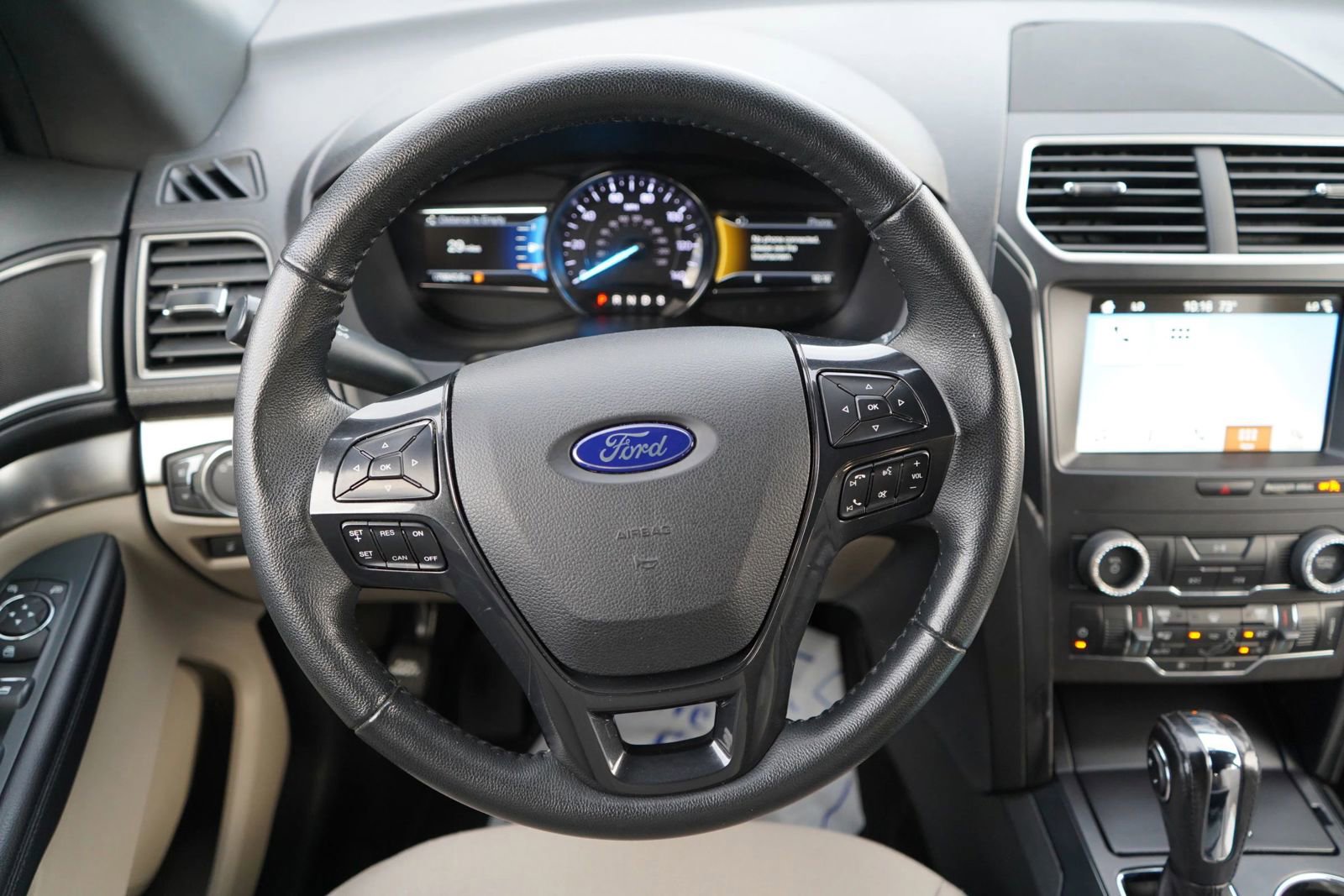 Used 2018 Ford Explorer XLT w/ Equipment Group 201A image 18