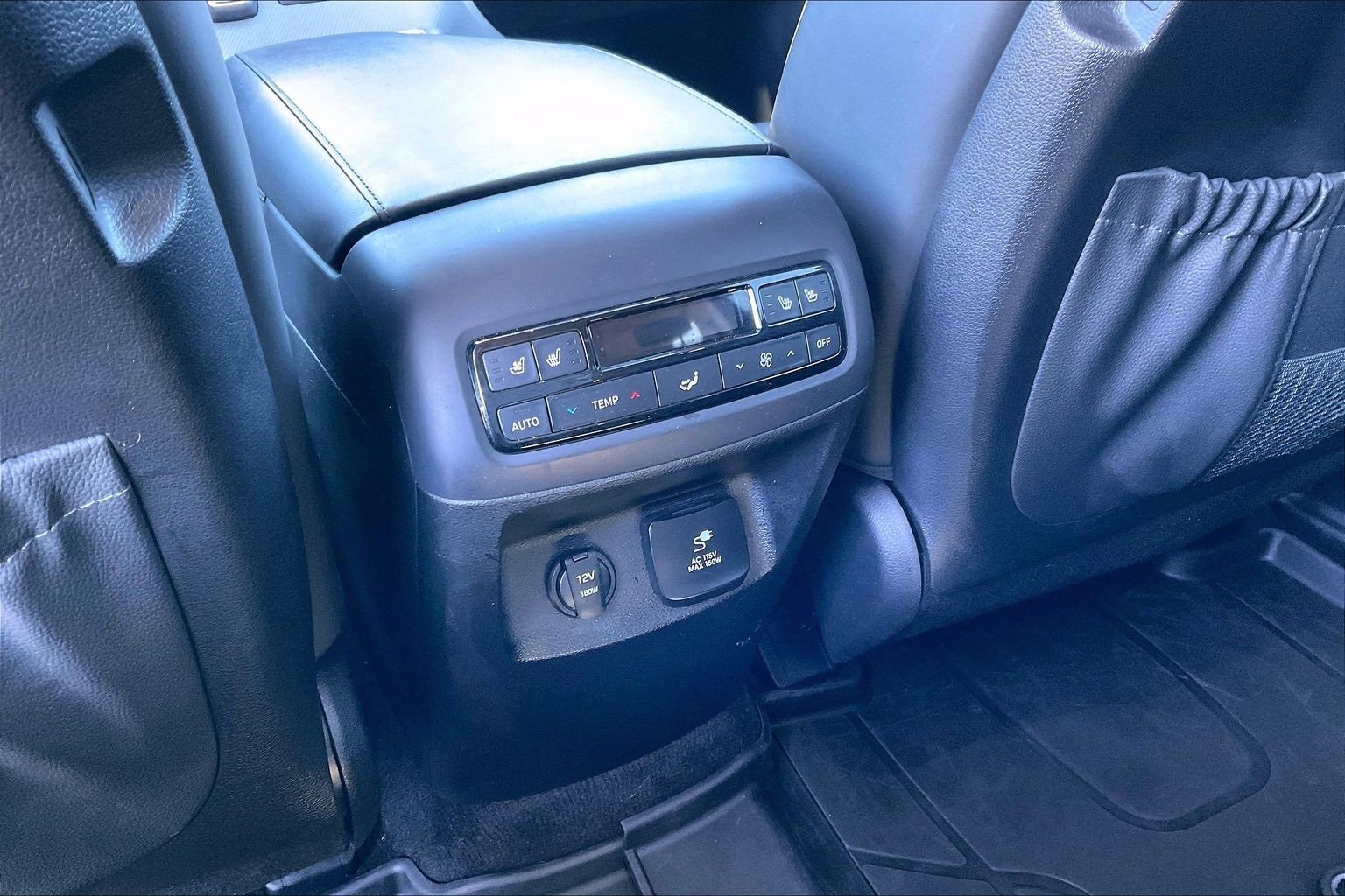 Used 2024 Hyundai Palisade SEL w/ Premium Package image 10