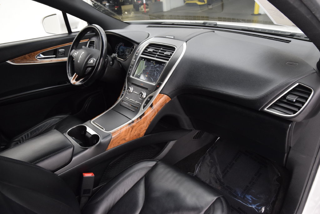 Used 2018 Lincoln MKX Select w/ Select Plus Package FWD image 15