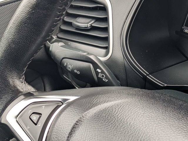 Used 2023 Ford Edge SEL image 25