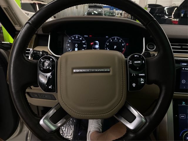 Used 2018 Land Rover Range Rover Supercharged AWD/4WD image 23