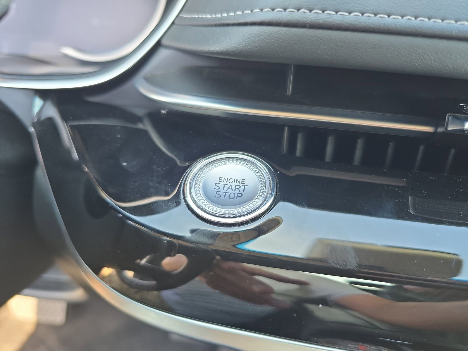 Used 2023 Genesis G80 2.5T image 25