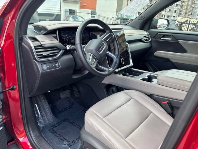 Used 2026 GMC Acadia Elevation w/ Elevation Premium Package AWD/4WD image 12