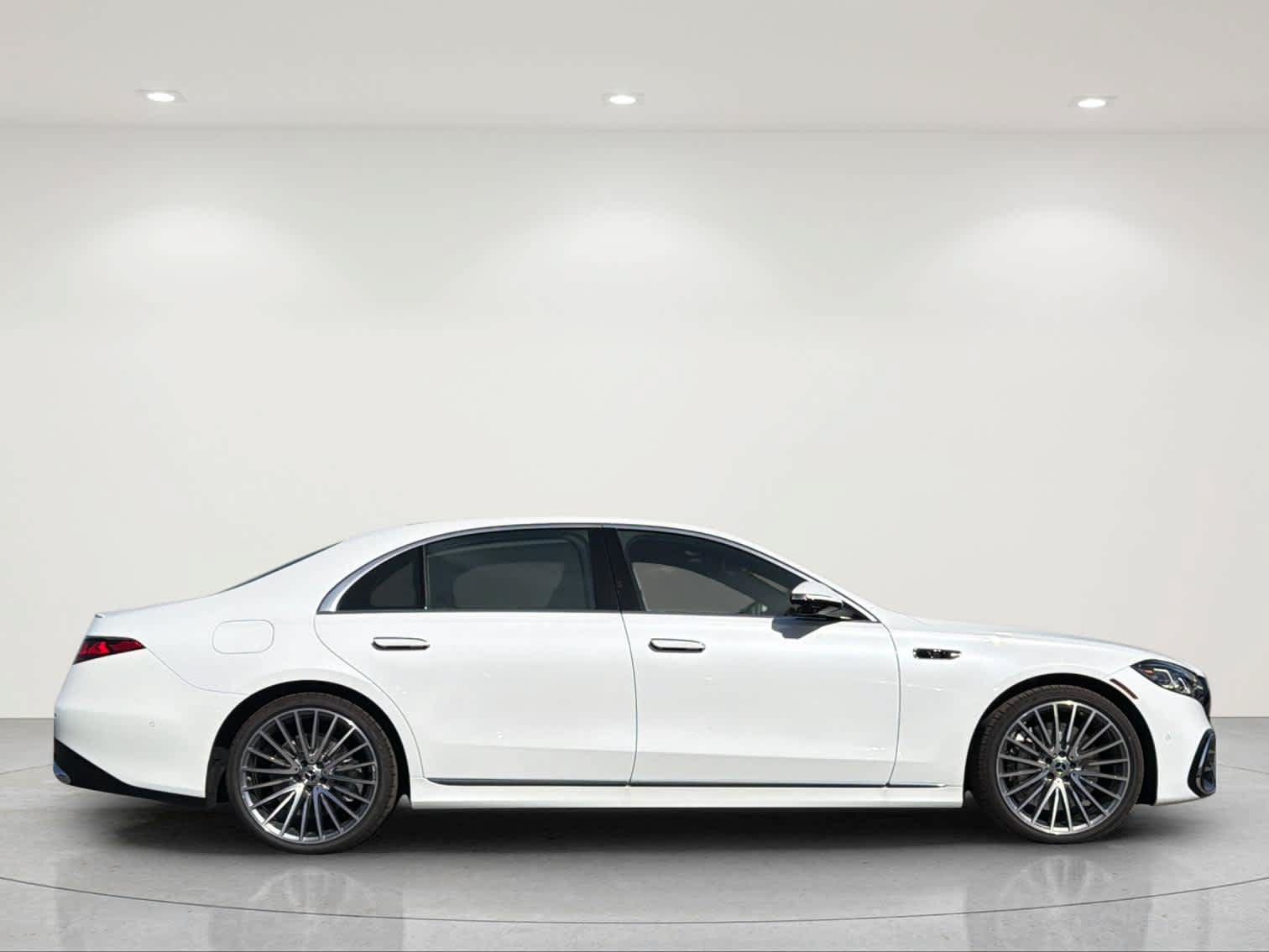 New 2027 Mercedes-Benz S 580 4MATIC Sedan image 6