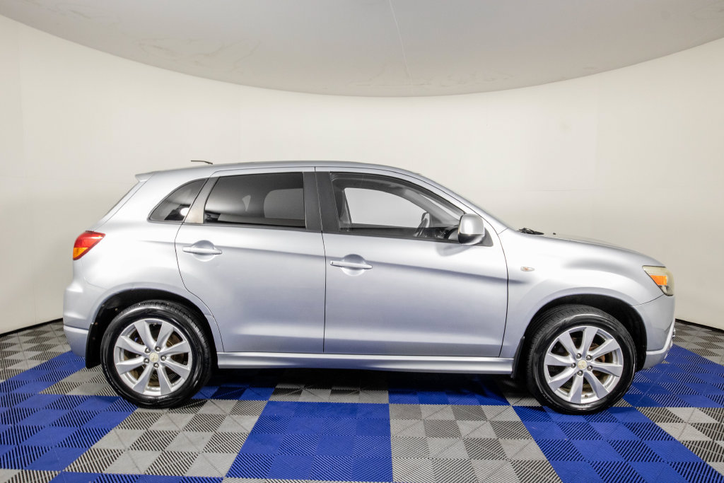 Used 2012 Mitsubishi Outlander Sport SE FWD image 4