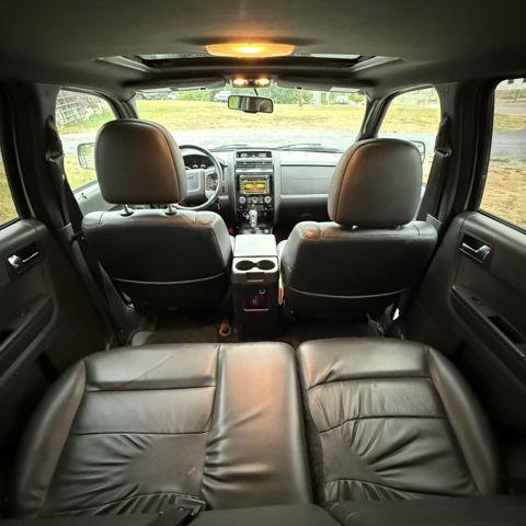 Used 2010 Ford Escape Limited image 14