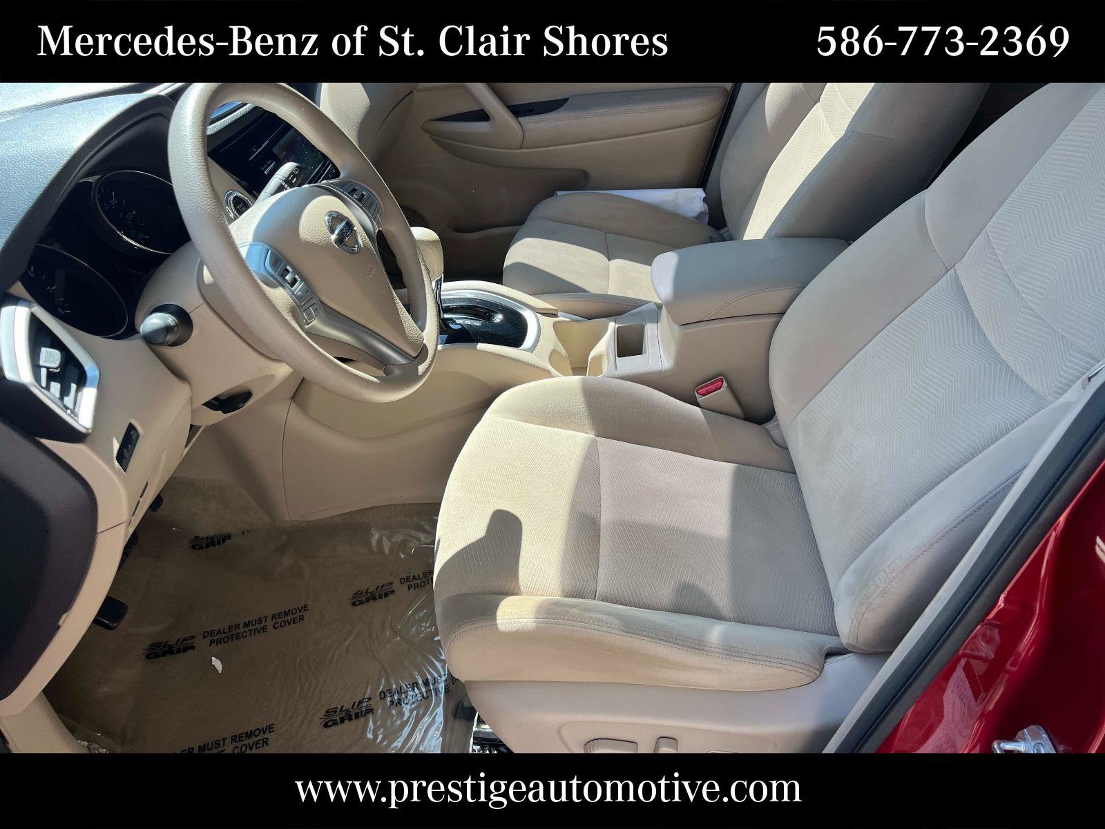 Used 2015 Nissan Rogue SV FWD image 19