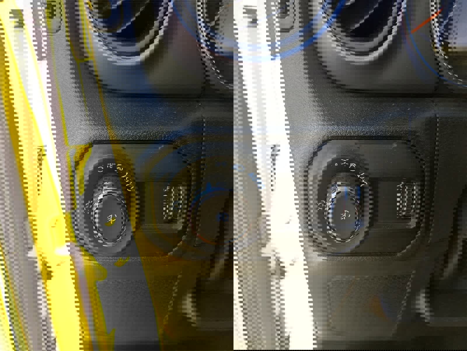 Used 2023 Jeep Wrangler Sport S image 33