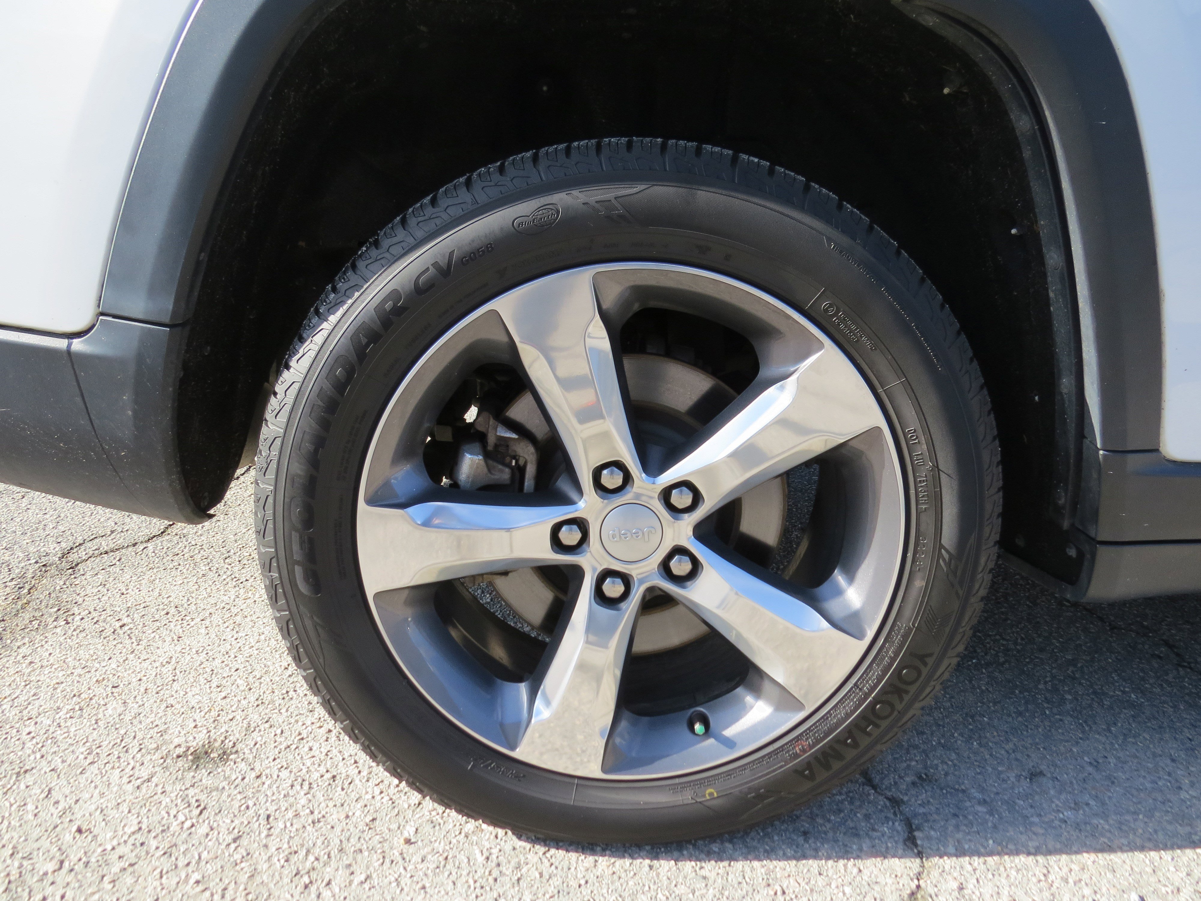 Used 2022 Jeep Grand Cherokee L Limited image 11