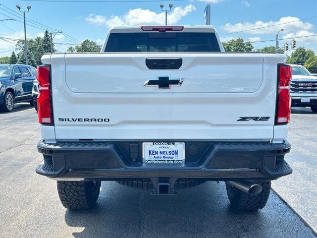 New 2026 Chevrolet Silverado 2500 ZR2 w/ LPO, Dark Essentials Package AWD/4WD image 8