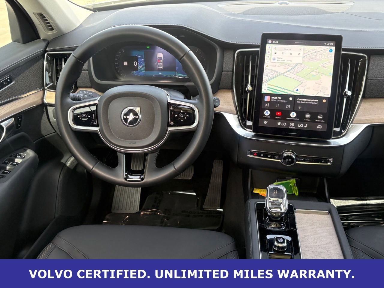 Certified 2025 Volvo XC90 B6 Plus image 14