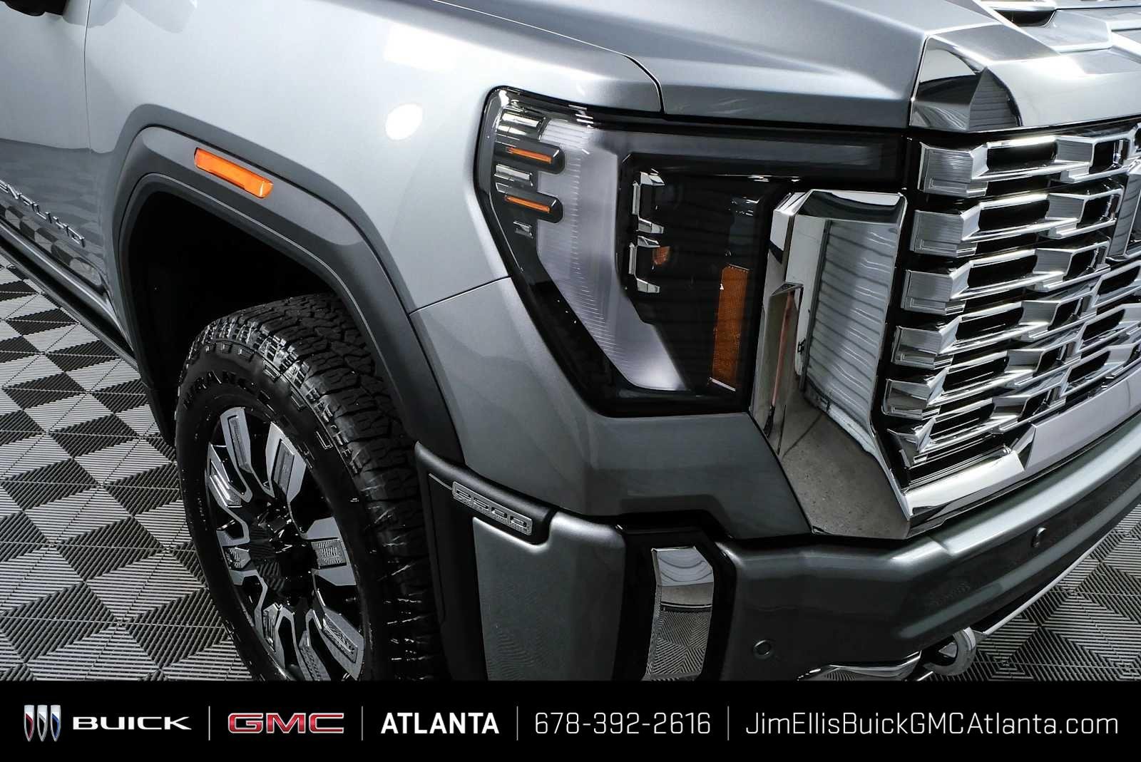 New 2026 GMC Sierra 2500 Denali w/ Denali Reserve Package AWD/4WD image 36