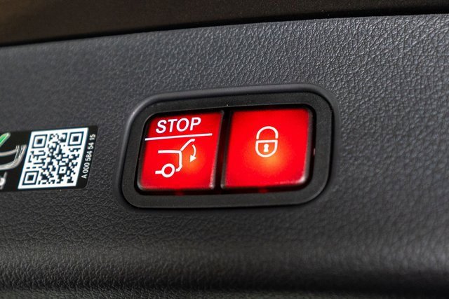 New 2025 Mercedes-Benz GLC 350e 4MATIC image 36