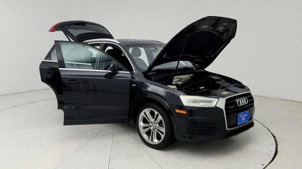 Used 2016 Audi Q3 2.0T Prestige w/ Prestige Package AWD/4WD image 10