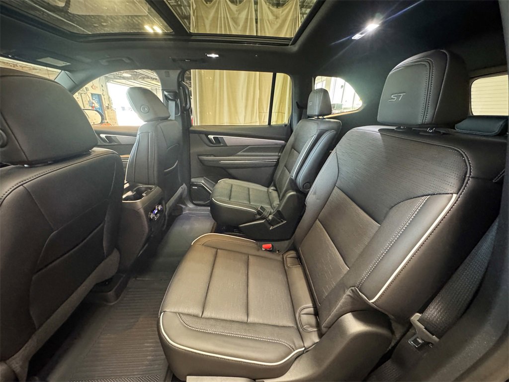 New 2026 Buick Enclave Sport Touring w/ Power Package image 19