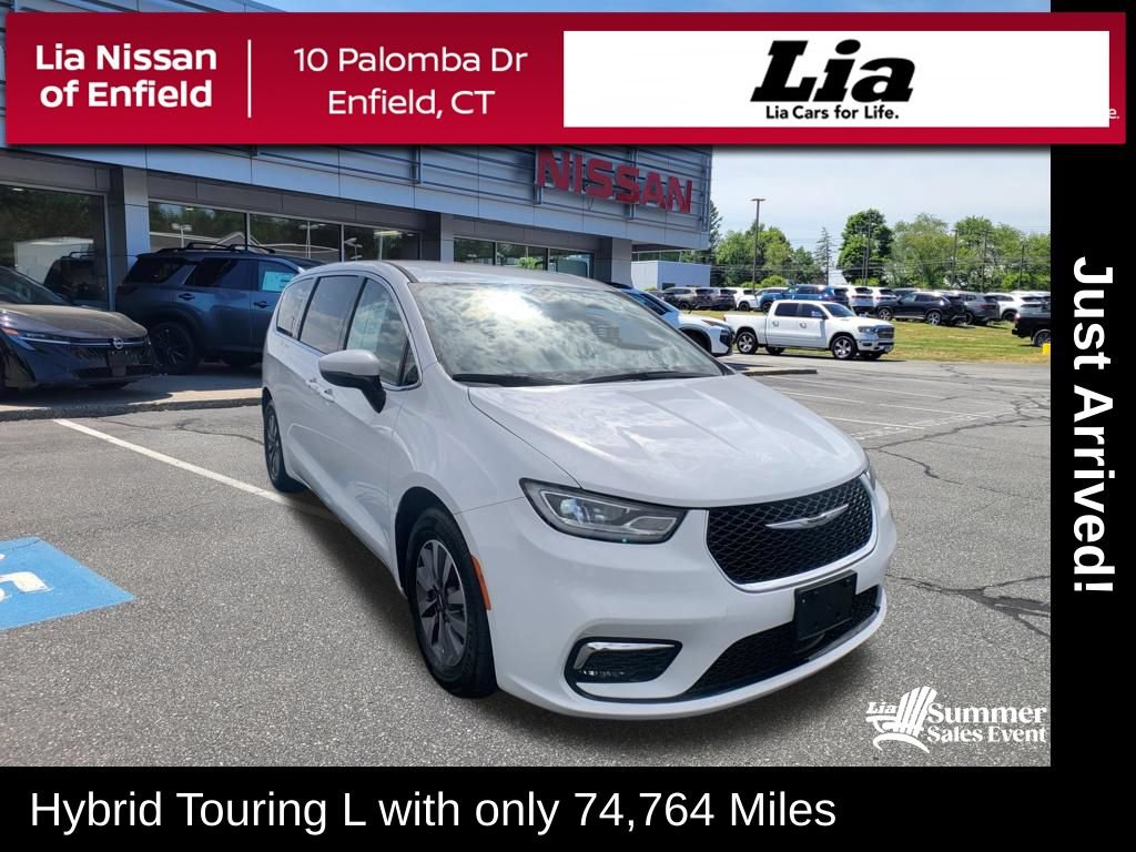 Used 2023 Chrysler Pacifica Touring-L FWD image 1