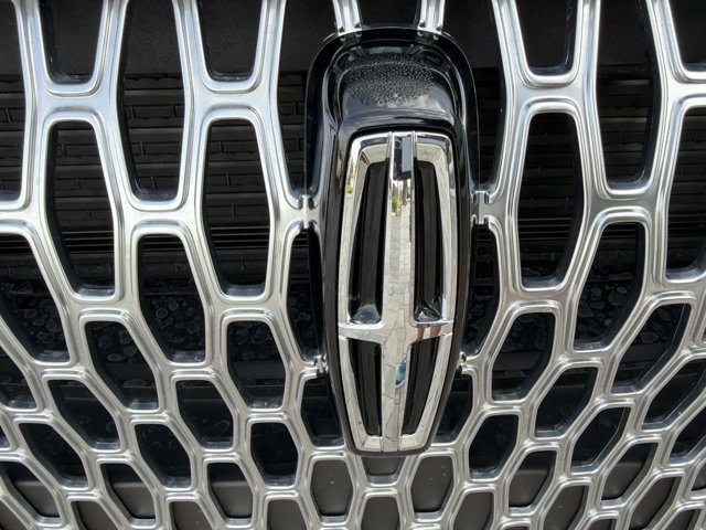 Certified 2024 Lincoln Corsair FWD image 8