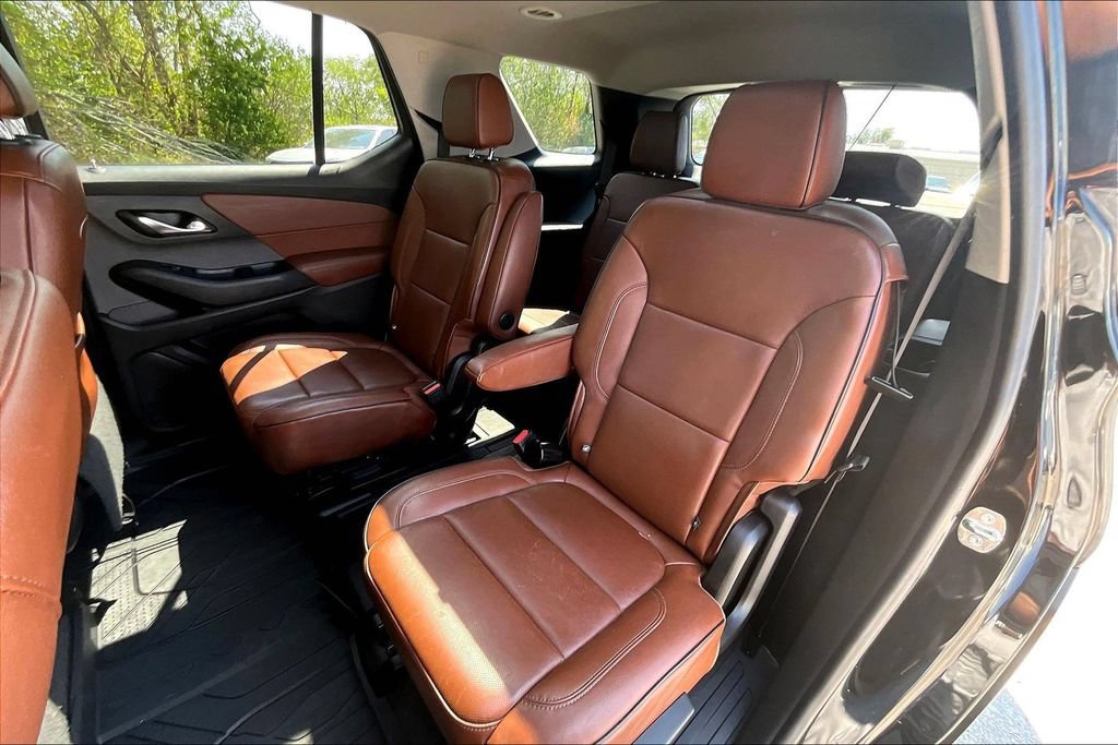 Used 2019 Chevrolet Traverse High Country w/ LPO, Floor Liner Package AWD/4WD image 36