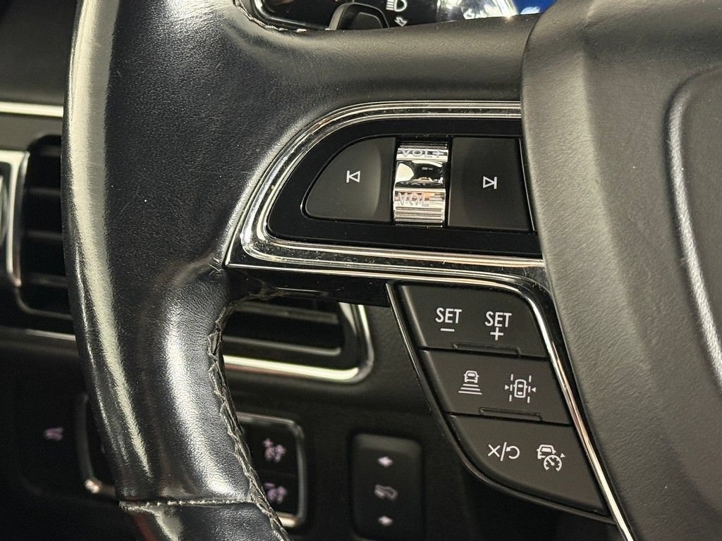 Used 2024 Lincoln Navigator L 4WD image 43
