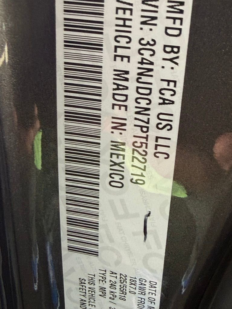 Used 2023 Jeep Compass Limited image 41