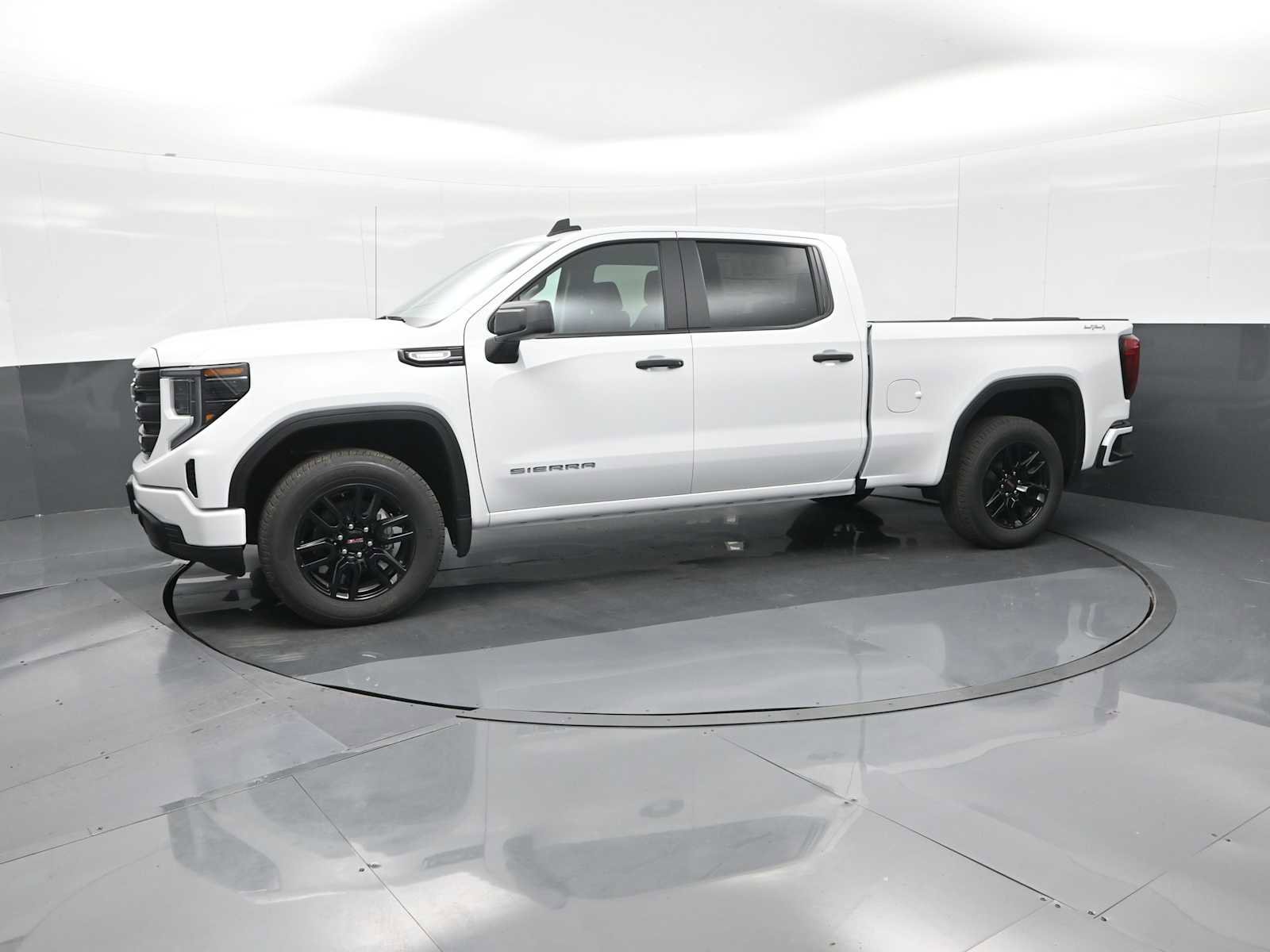 New 2026 GMC Sierra 1500 Pro w/ Graphite Edition image 4