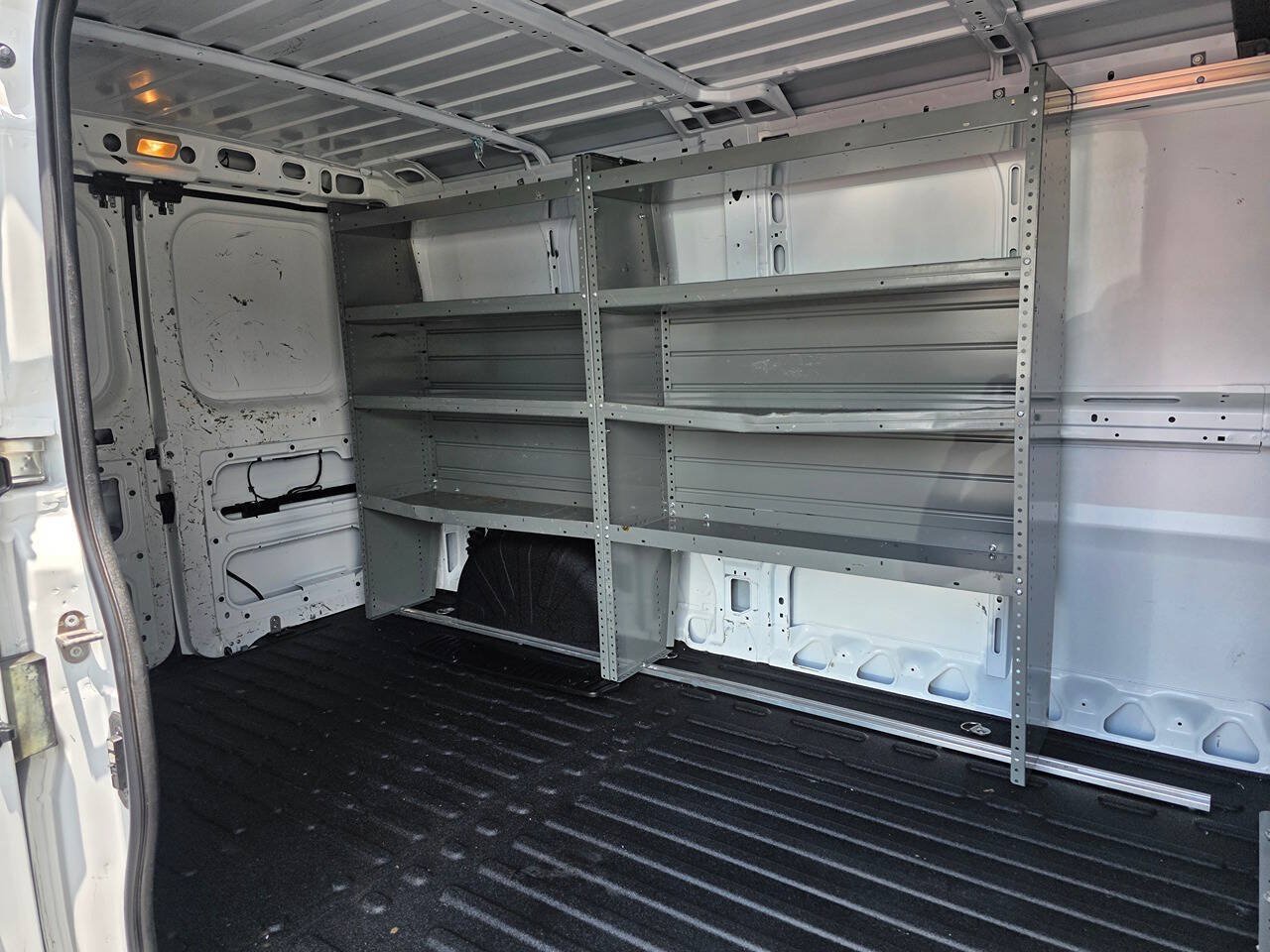 Used 2023 RAM ProMaster 2500 FWD image 13