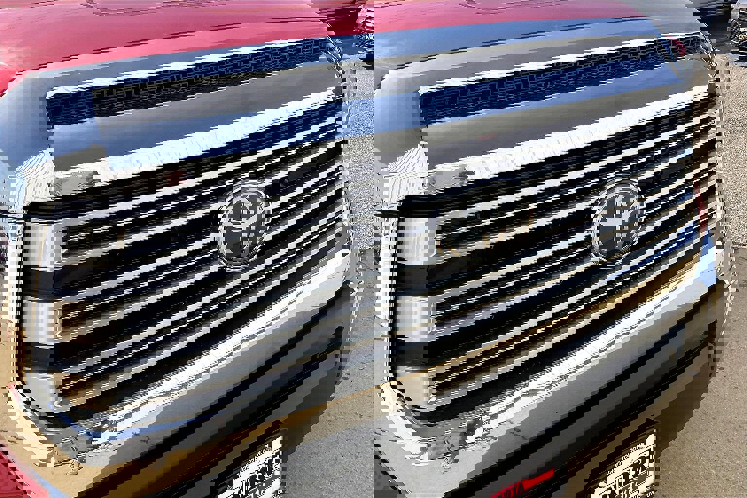 Used 2019 Toyota Tundra Limited w/ Limited Premium Package image 35