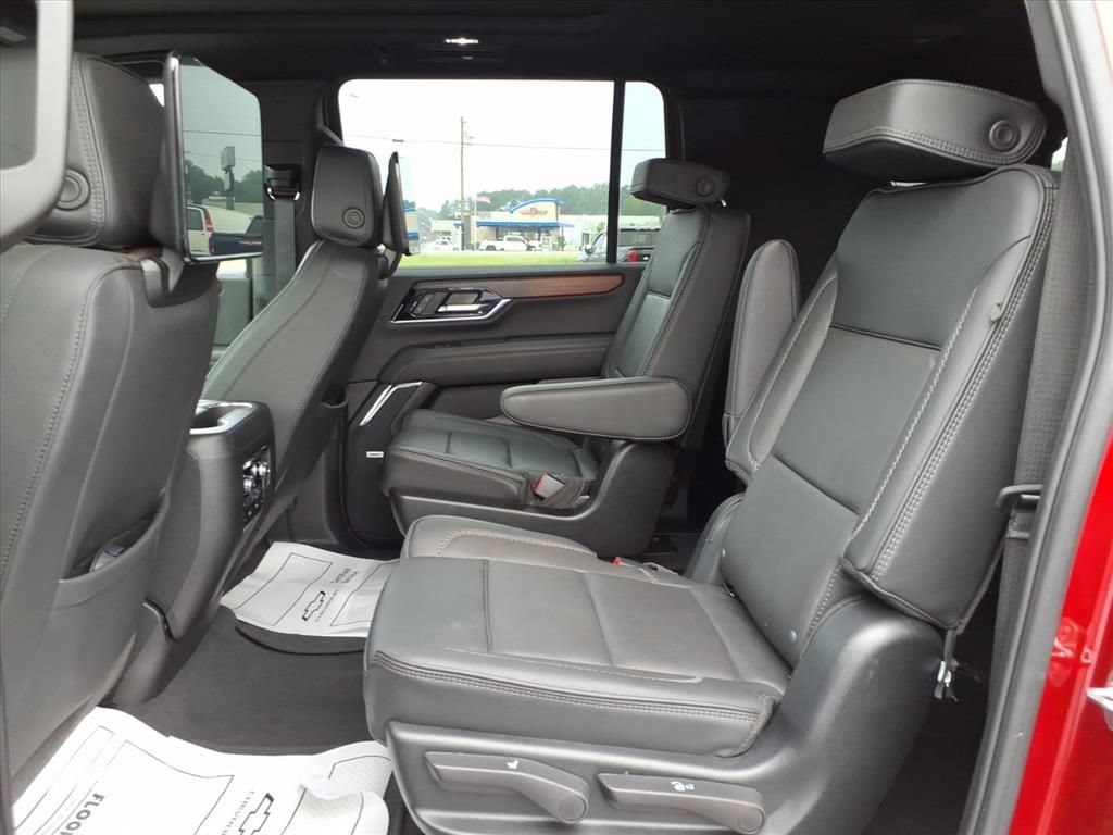 Used 2026 GMC Yukon XL Denali w/ Denali Reserve Package AWD/4WD image 24