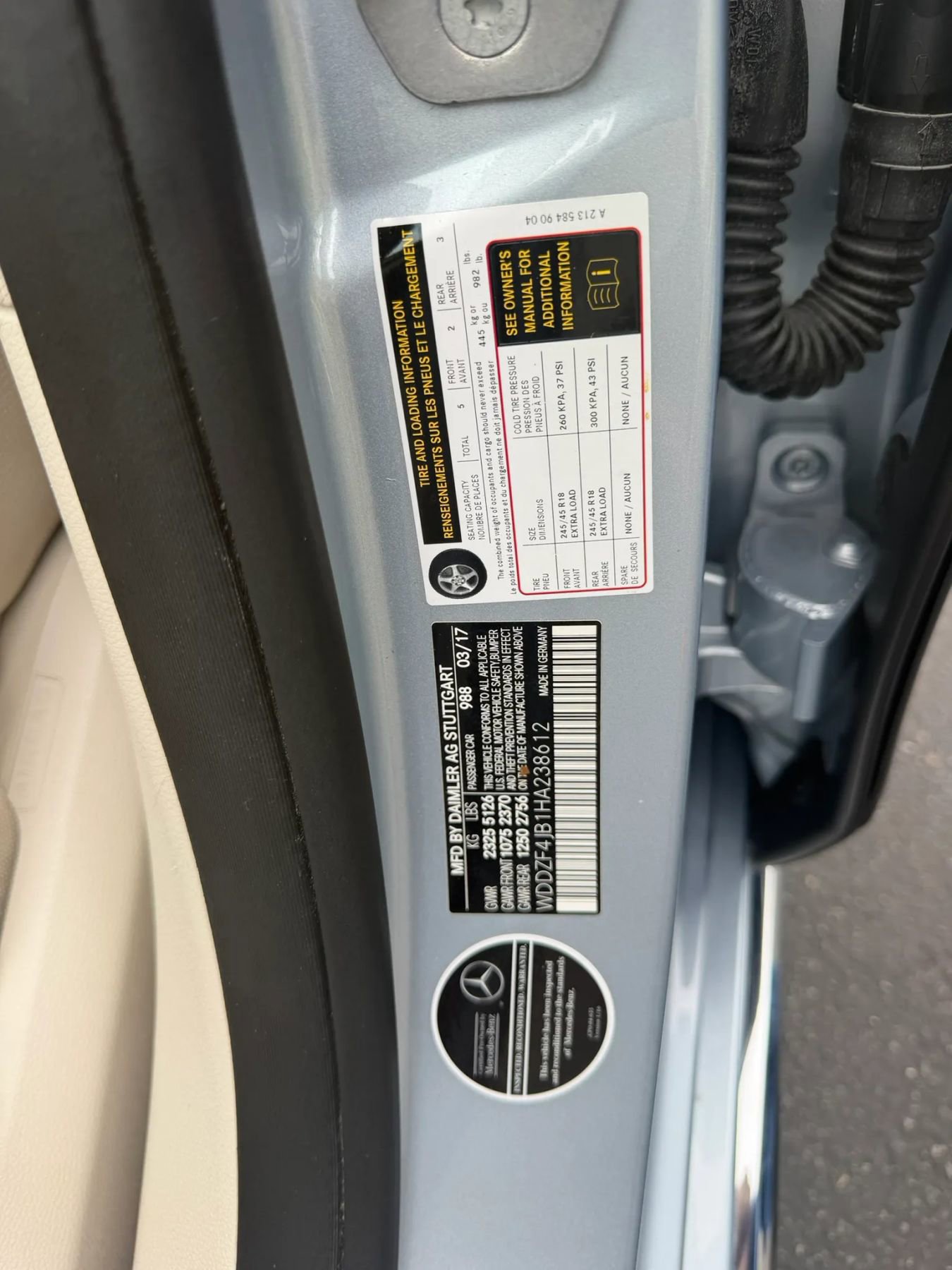 Used 2017 Mercedes-Benz E 300 image 36