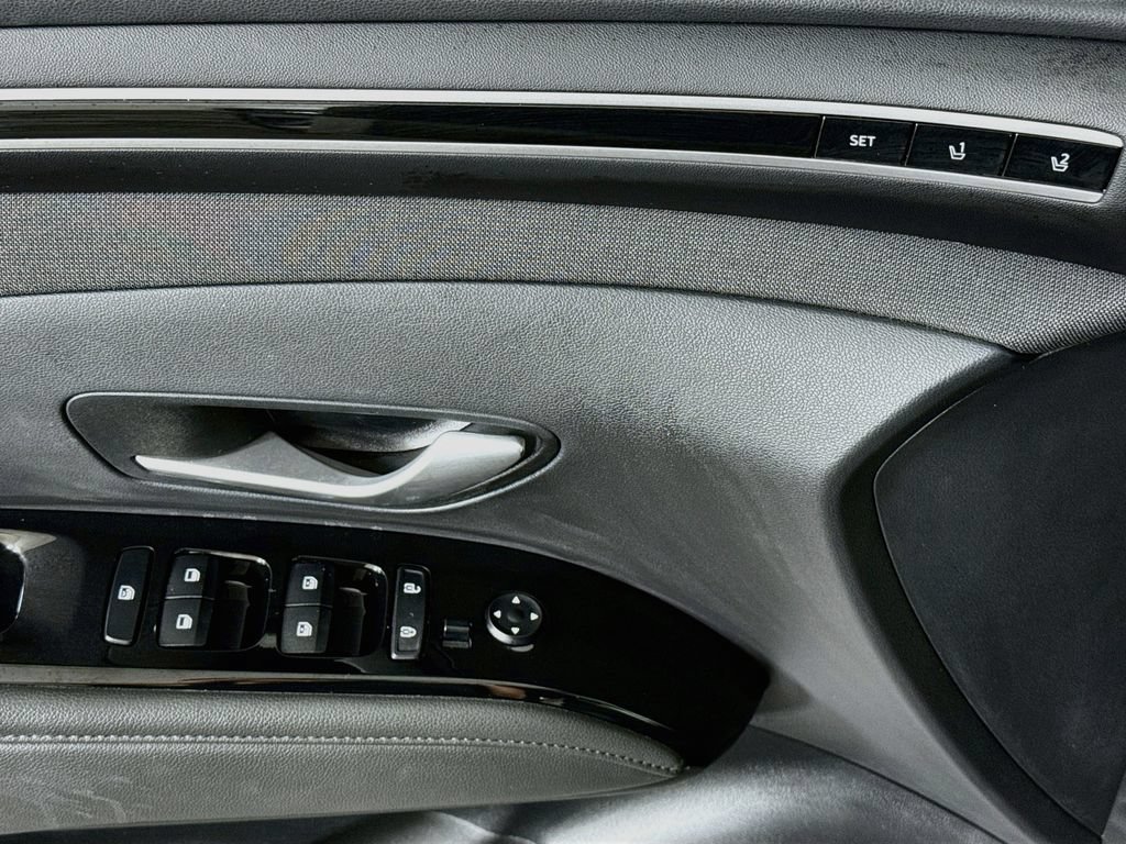 Certified 2022 Hyundai Tucson Limited AWD/4WD image 24