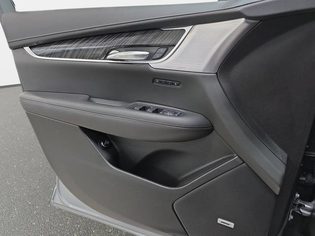 Certified 2025 Cadillac XT6 Premium Luxury FWD image 22