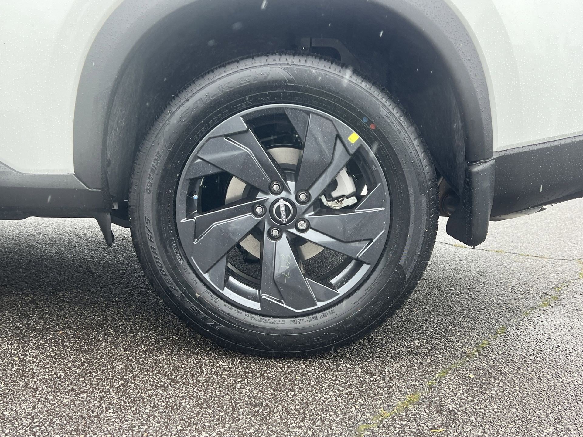 New 2026 Nissan Rogue SV FWD image 27