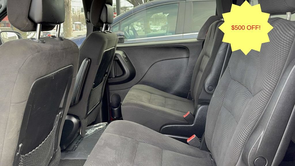Used 2020 Dodge Grand Caravan SE FWD image 24