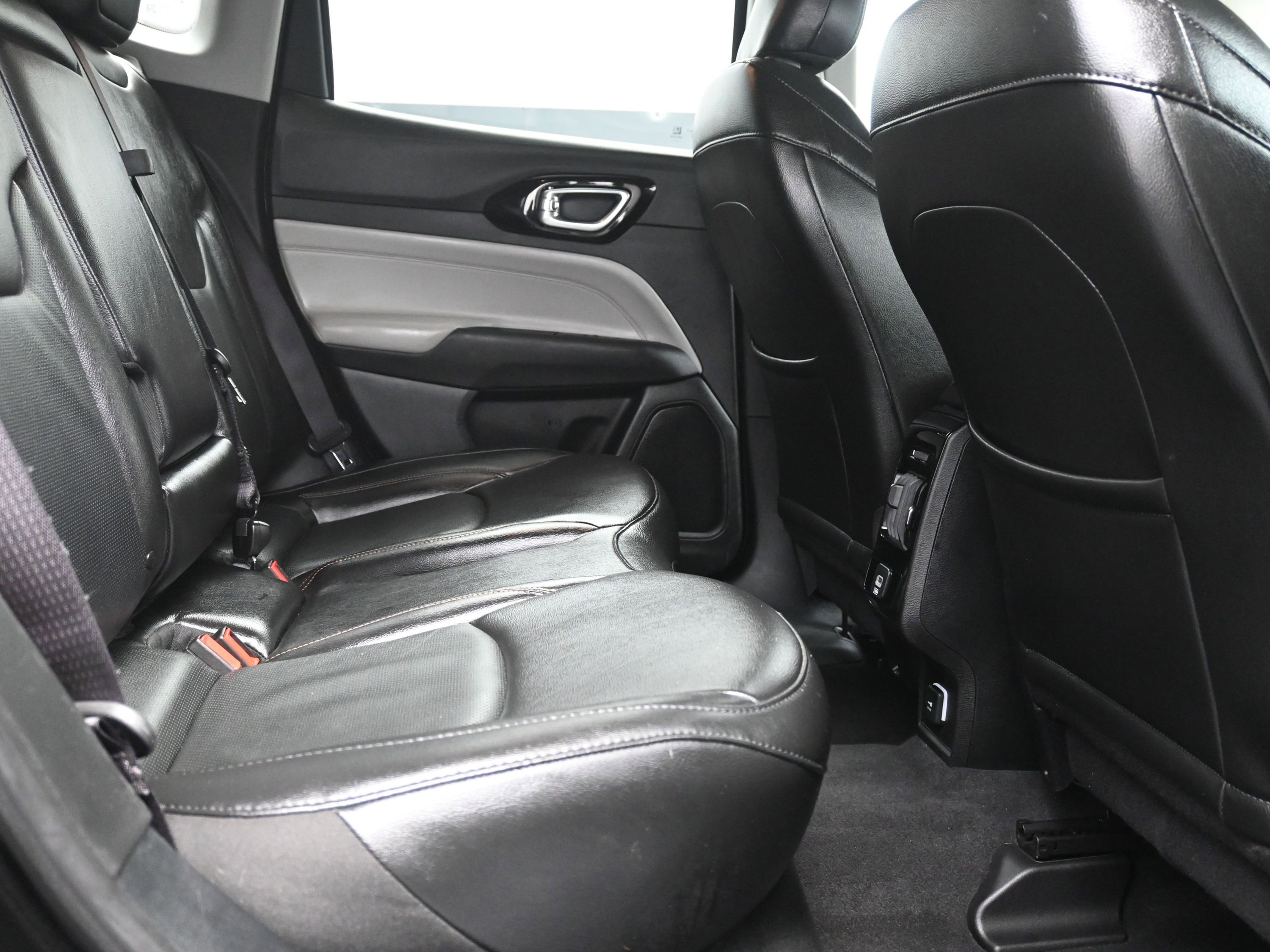 Used 2022 Jeep Compass Limited image 27