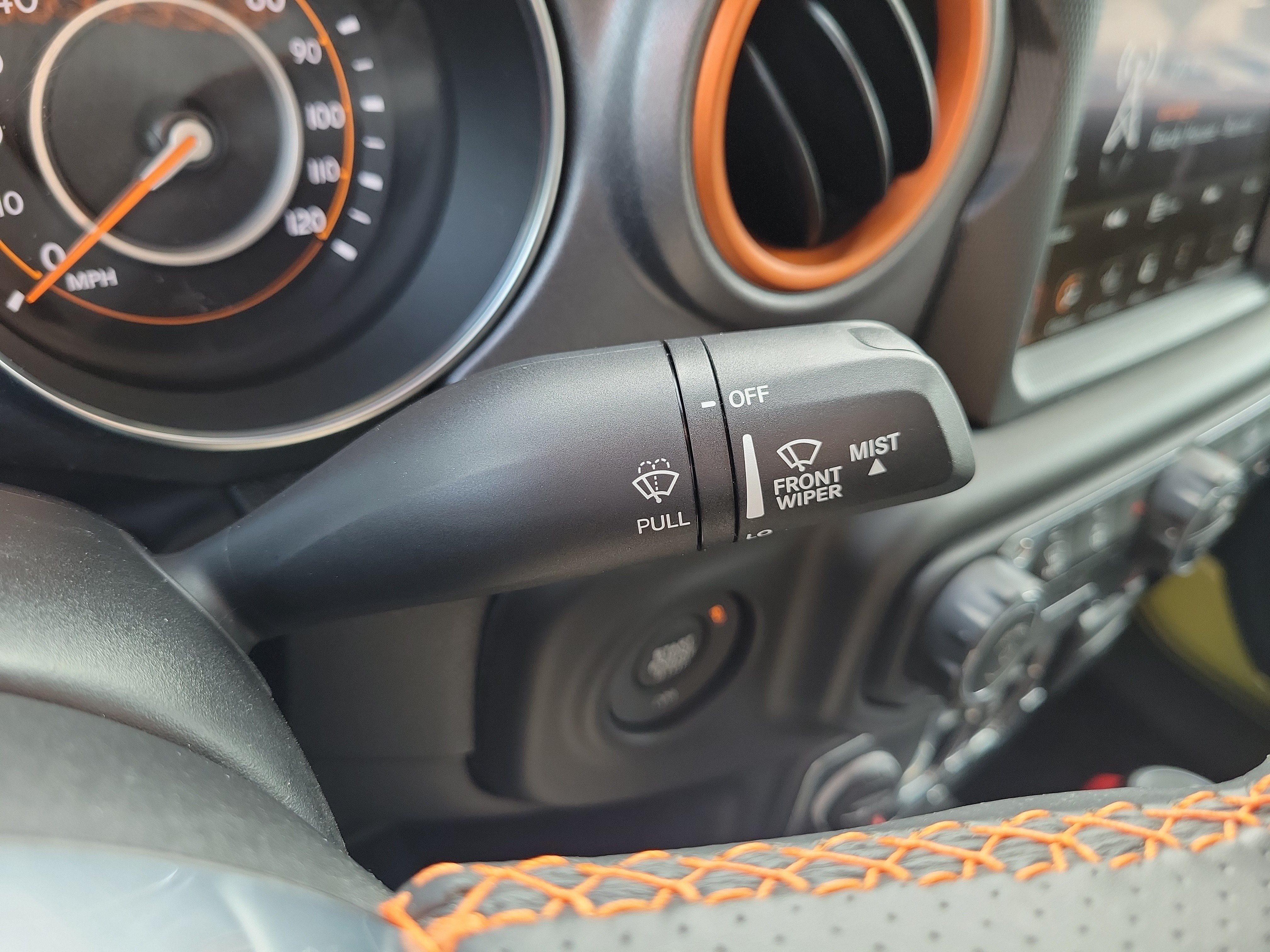 Used 2023 Jeep Gladiator Mojave w/ LED Lighting Group AWD/4WD image 29