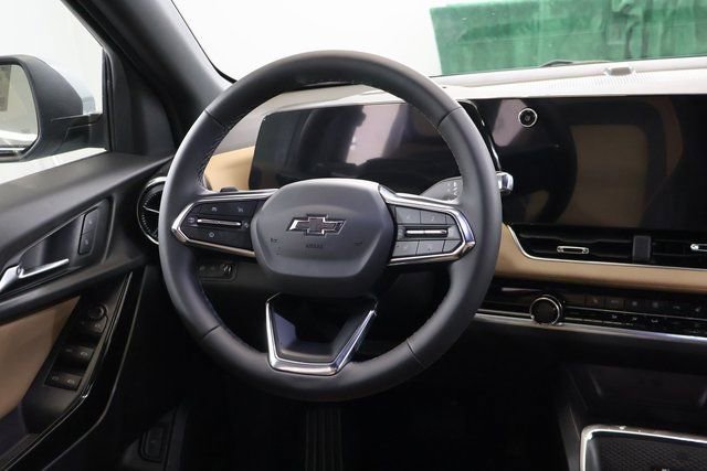 New 2026 Chevrolet Equinox ACTIV w/ Safety and Technology Package image 14