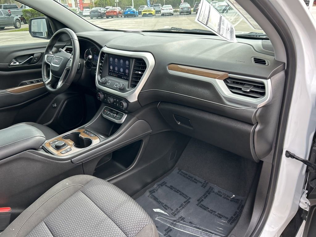 Used 2023 GMC Acadia SLE w/ Driver Convenience Package image 44