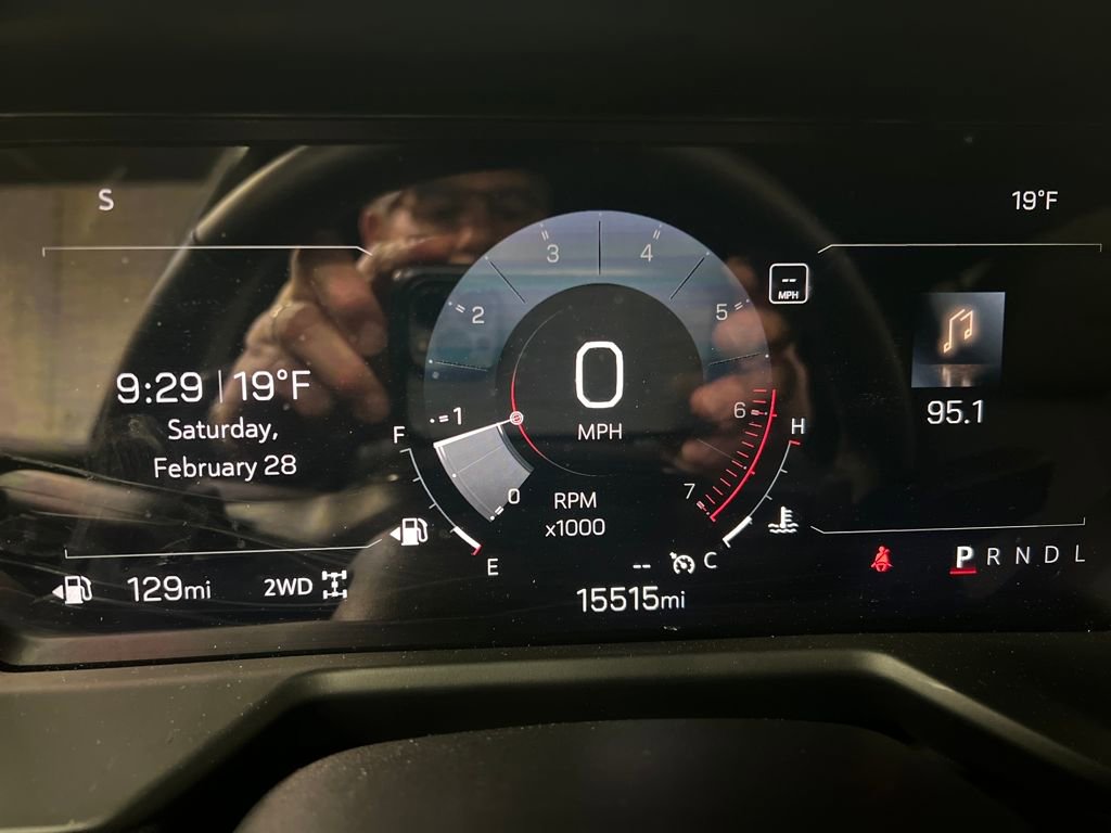 Certified 2025 GMC Acadia AT4 image 21