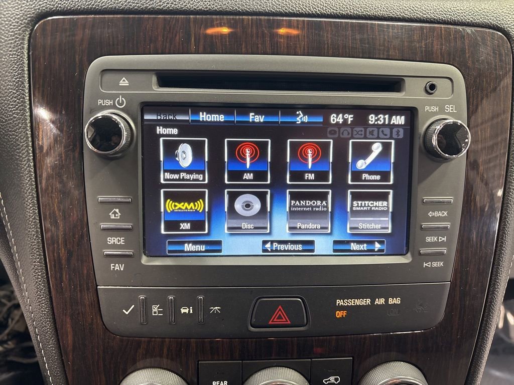 Used 2016 Chevrolet Traverse LT w/ Style and Technology Package image 17