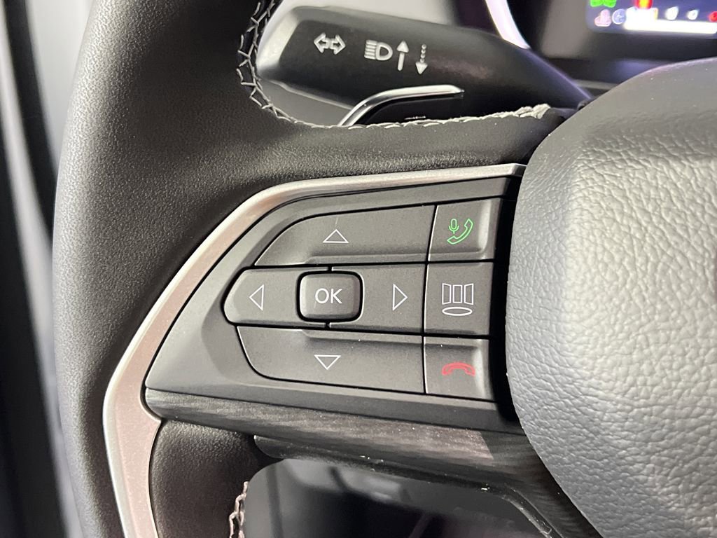 New 2025 Jeep Grand Cherokee Laredo image 16