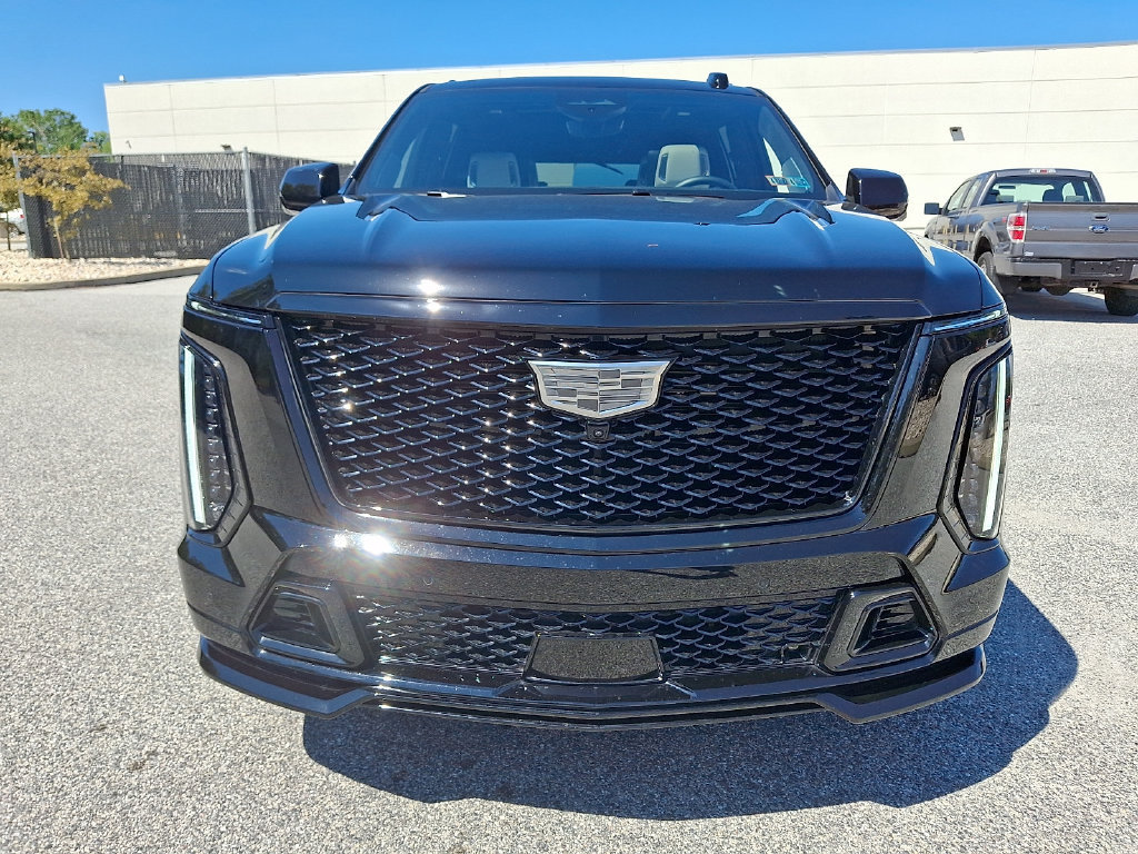 Certified 2026 Cadillac Escalade ESV V AWD/4WD image 2