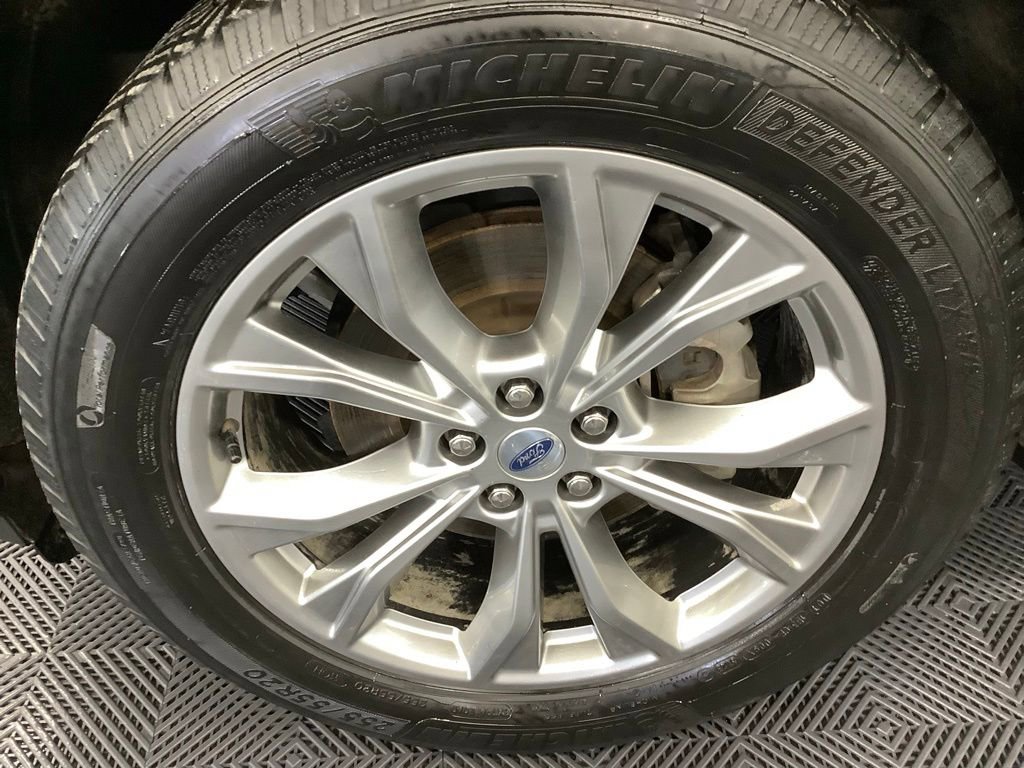 Used 2020 Ford Explorer Limited image 2