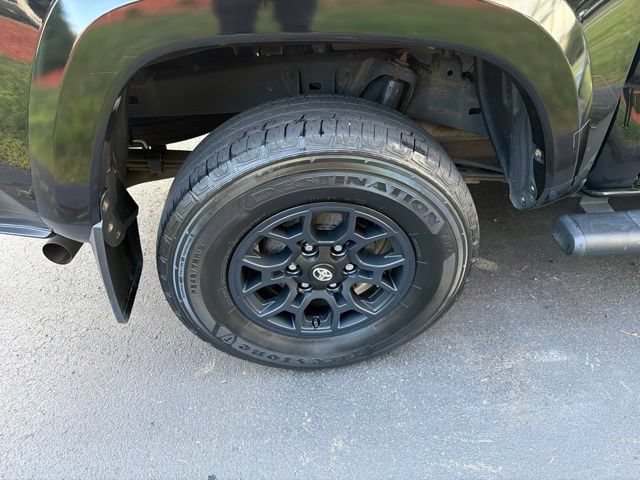 Used 2021 Toyota Tacoma SR5 AWD/4WD image 25