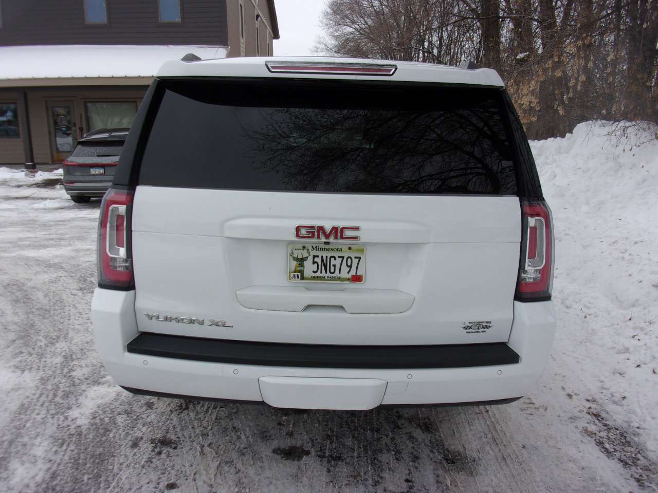 Used 2019 GMC Yukon XL SLT w/ Open Road Package image 4