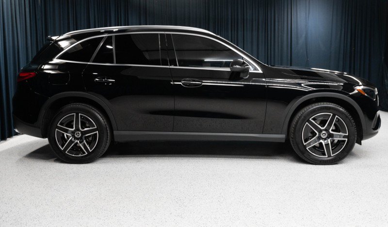 Certified 2026 Mercedes-Benz GLC 300 4MATIC image 4